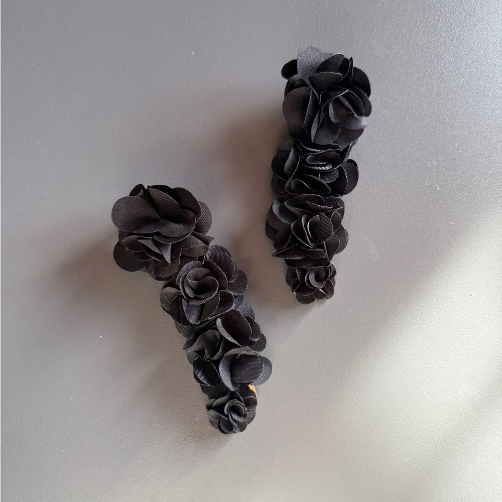 Black Floral Earrings
